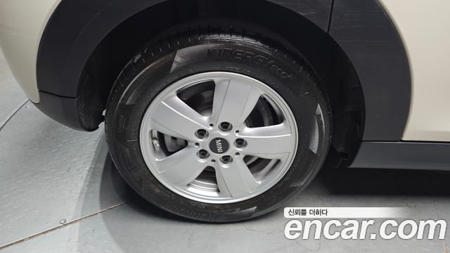 Mini Cooper 5Door Standard 3rd - фото 4