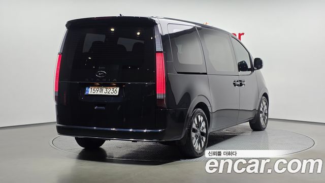 Hyundai Staria Lounge 9-Seater Inspiration - фото 1