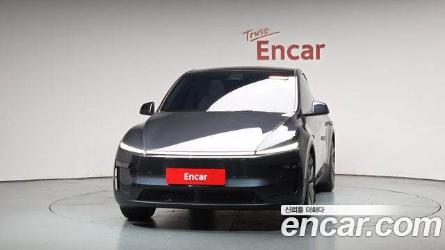 Tesla Model Y RWD - фото 1