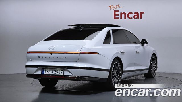 Hyundai Grandeur GN7 2,5 Gasoline 2WD Calligraphy - фото 1