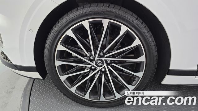 Hyundai Grandeur GN7 2,5 Gasoline 2WD Calligraphy - фото 4