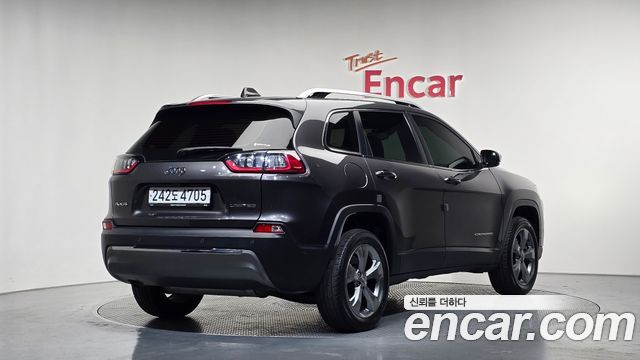 Jeep Cherokee KL 2.4 Limited AWD - фото 1
