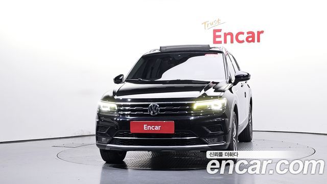 Volkswagen Tiguan 2.0 TDI Prestige - фото 1