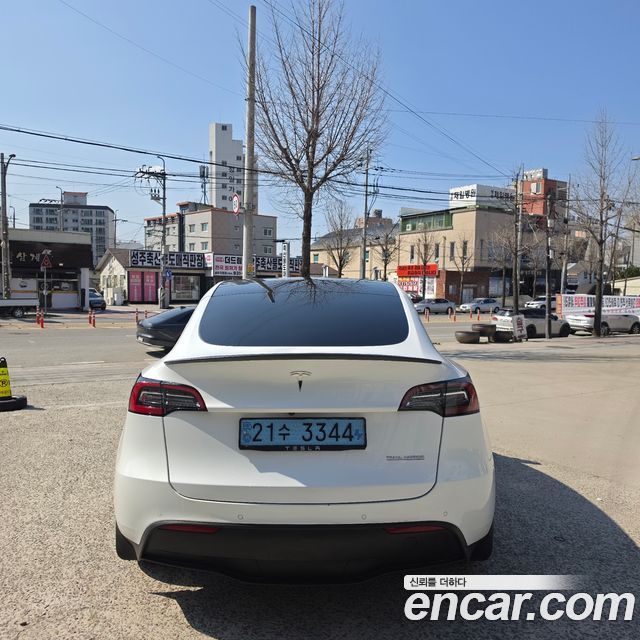 Tesla Model Y Performance AWD - фото 1