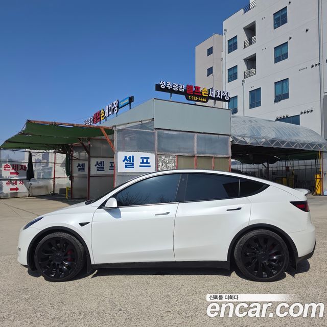 Tesla Model Y Performance AWD - фото 2