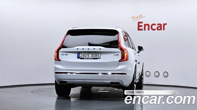 Volvo XC90 2-го поколения B6 Inscription - фото 3