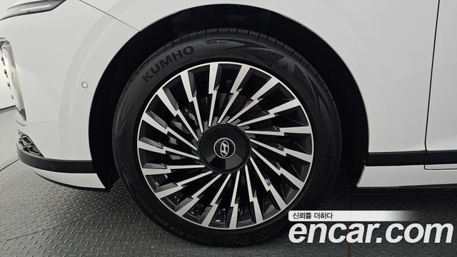 Hyundai Grandeur GN7 2,5 Gasoline 2WD Calligraphy - фото 4