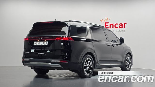 Kia Carnival 4-го поколения 11-Seater Noblesse - фото 1