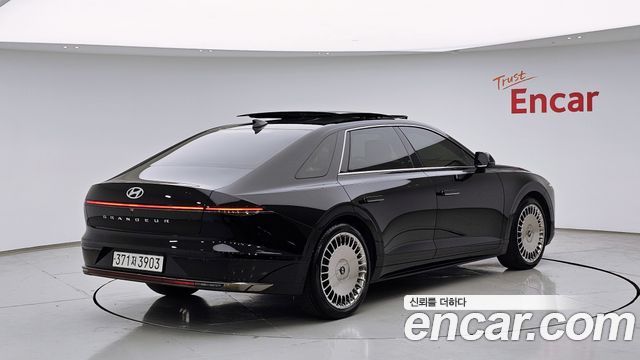 Hyundai Grandeur GN7 2,5 Gasoline 2WD Calligraphy - фото 1