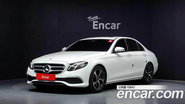 Mercedes-Benz E-Class W213 E250 Avantgarde - фото 0