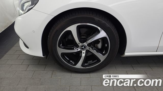 Mercedes-Benz E-Class W213 E250 Avantgarde - фото 4