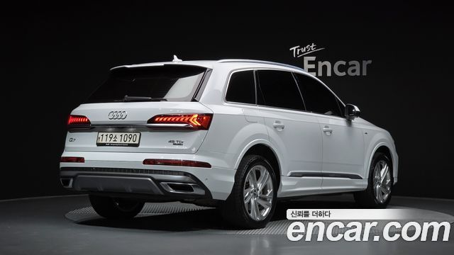 Audi Q7 45 TDI Quattro Premium - фото 1