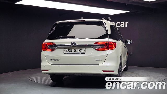 Honda Odyssey 3.5 5th - фото 3