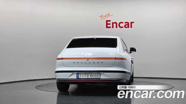 Hyundai Grandeur GN7, гибрид Exclusive - фото 3