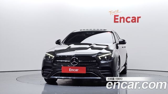 Mercedes-Benz E-Class W213 E220d 4MATIC AMG Line - фото 2