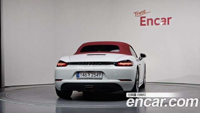 Porsche 718 2.0 - фото 3