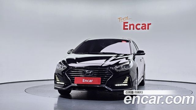 Hyundai Sonata 2.0 Smart Spicial - фото 2