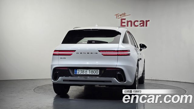 Genesis GV70 2.5T Gasoline 2WD - фото 2