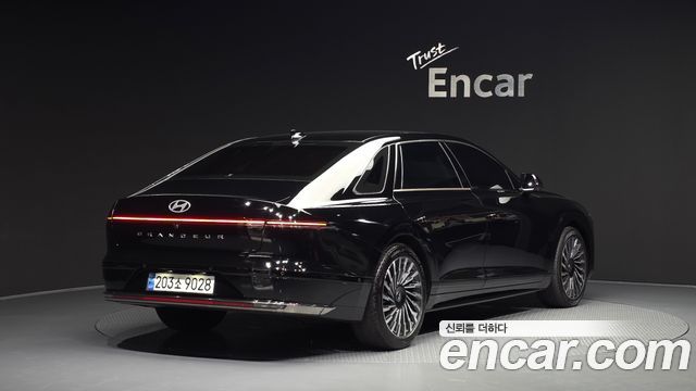 Hyundai Grandeur GN7 2,5 Gasoline 2WD Calligraphy - фото 1