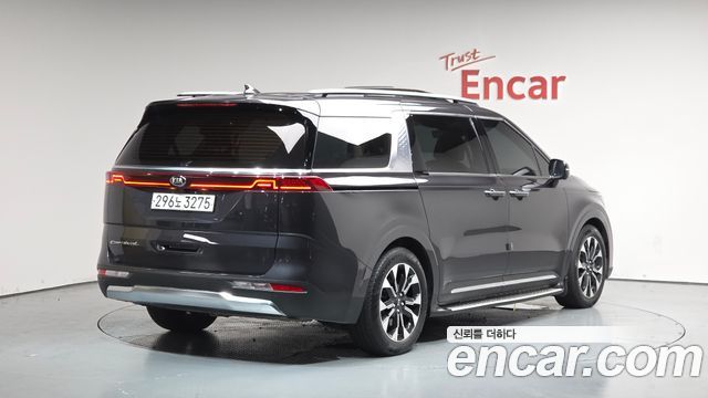 Kia Carnival 4-го поколения 9-Seater Signature - фото 0