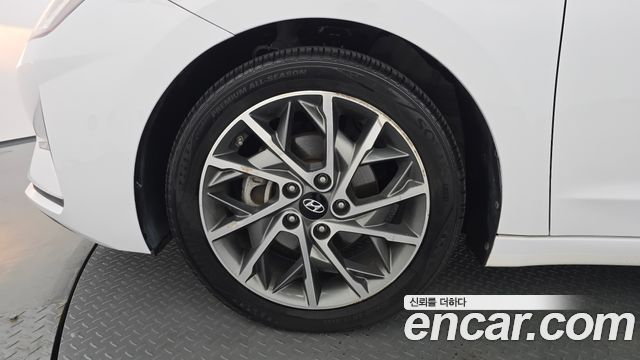 Hyundai Avante Новый AD 1.6 Style - фото 4