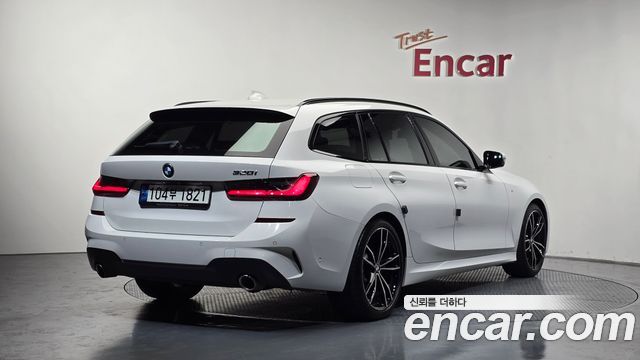BMW 3-Series G20 320i Touring M Sports - фото 1