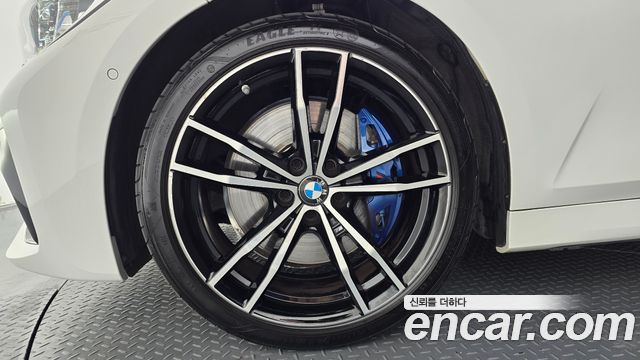 BMW 3-Series G20 320i Touring M Sports - фото 4