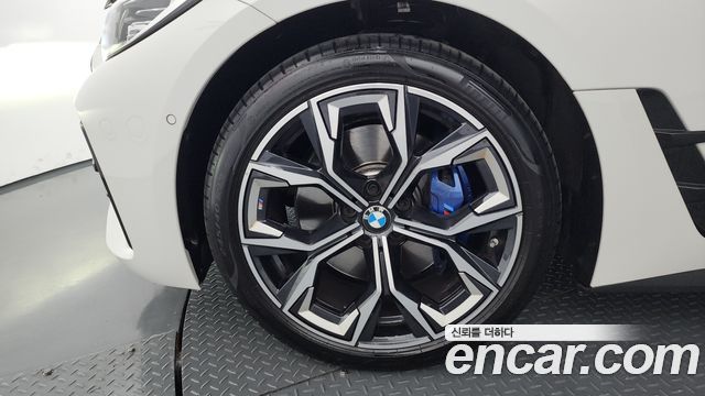 BMW 4-Series G22 420i M Sport Performance Gran Coupe - фото 4