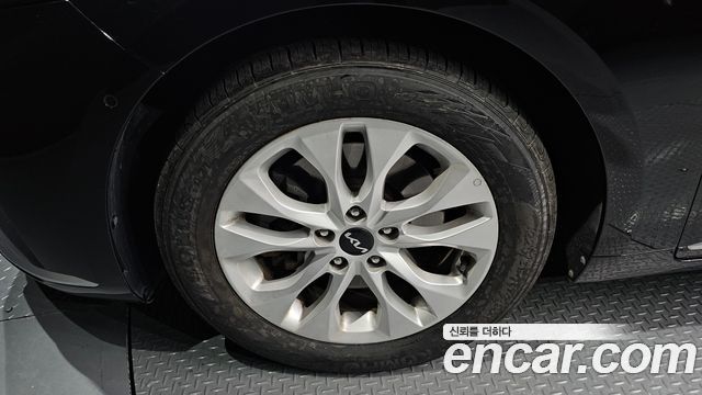 Kia K8 2.5 Gasoline 2WD Noblesse - фото 4