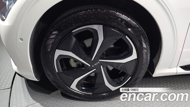 Kia EV6 Long Range GT Line - фото 3