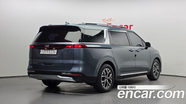 Kia Carnival 4-го поколения 9-Seater Noblesse - фото 1