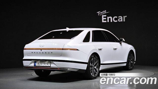 Hyundai Grandeur GN7 2,5 Gasoline 2WD Exclusive - фото 1