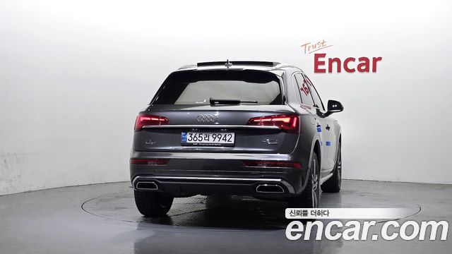 Audi Q5 FY 40 TDI Quattro Premium - фото 3