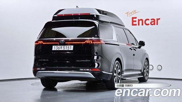 Kia Carnival 4-го поколения Gasoline 9-Seater Hi-Limousine Signature - фото 1