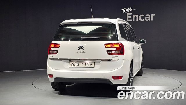 Citroen-DS C4 Picasso 1.6 B-HDI Feel - фото 3