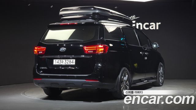 Kia Carnival Новый 11-Seater Prestige - фото 1
