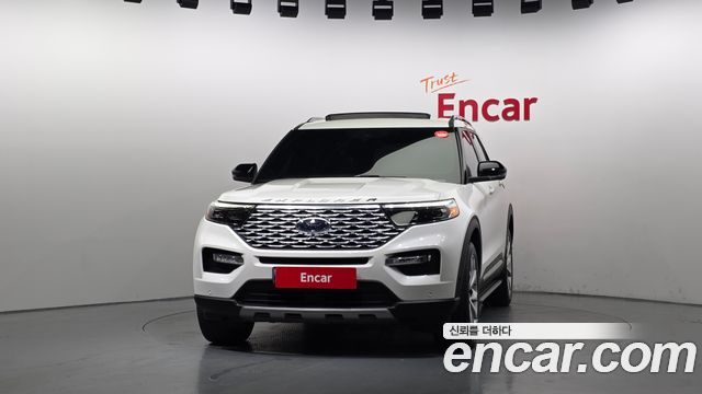 Ford Explorer 6-го поколения 3.0 Platinum 4WD - фото 2