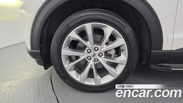 Ford Explorer 6-го поколения 3.0 Platinum 4WD - фото 4