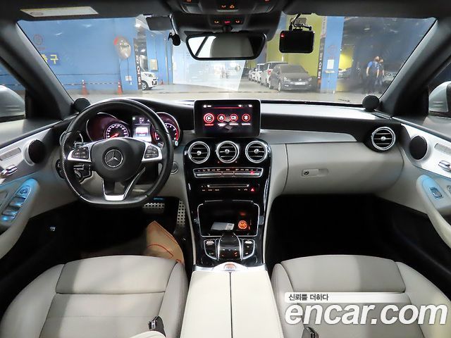 Mercedes-Benz C-Class W205 C200 Cabriolet - фото 4