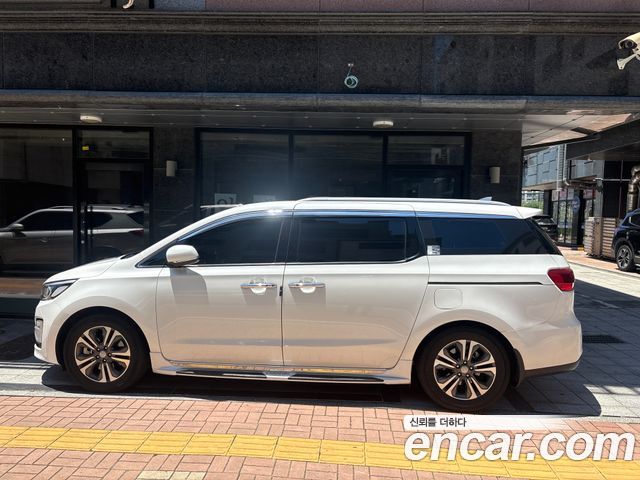 Kia Carnival Новый 11-Seater Prestige - фото 3