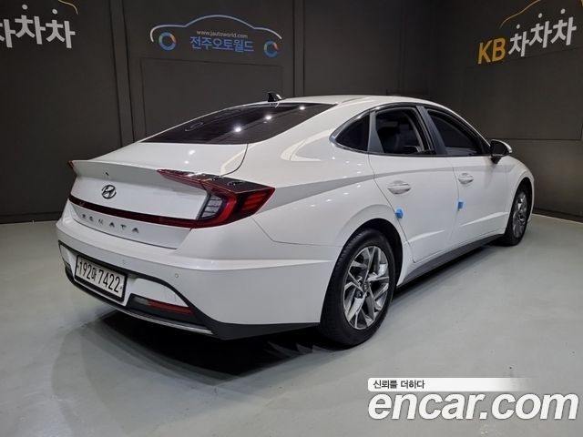 Hyundai Sonata DN8 2.0 Premium Family - фото 1