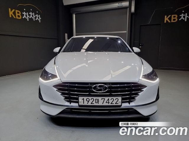 Hyundai Sonata DN8 2.0 Premium Family - фото 2