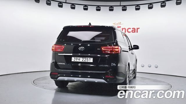 Kia Carnival Новый 9-Seater Prstige - фото 3