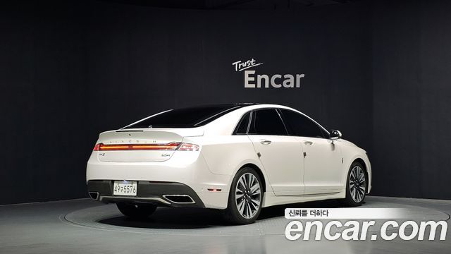 Lincoln MKZ Hybrid 2nd - фото 1