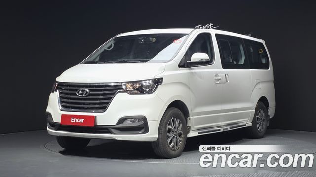 Hyundai Starex Новый 4WD Urban 9-Seater Premium Special - фото 0