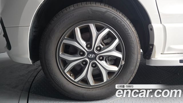 Hyundai Starex Новый 4WD Urban 9-Seater Premium Special - фото 4