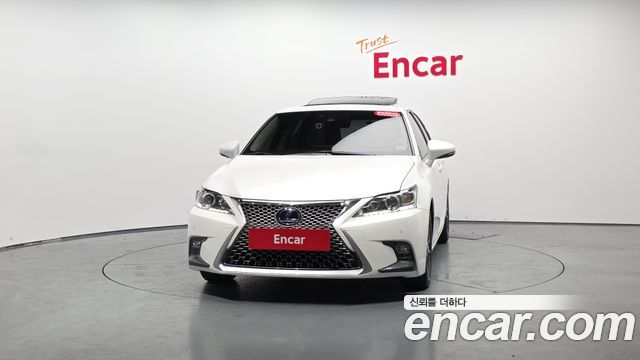 Lexus CT200h 1.8 Supreme ZWA10 - фото 2