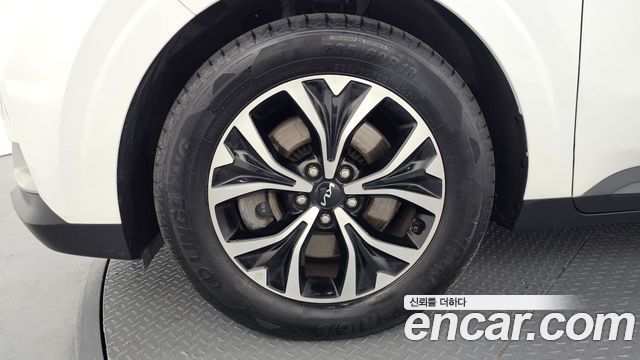 Kia Carnival 4-го поколения 9-Seater Prestige - фото 4
