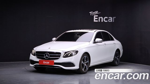 Mercedes-Benz E-Class W213 E250 Avantgarde - фото 0