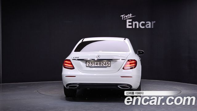 Mercedes-Benz E-Class W213 E250 Avantgarde - фото 3